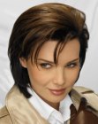 coiffure pour adoucir le visage