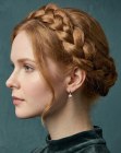Chignon avec tresse halo