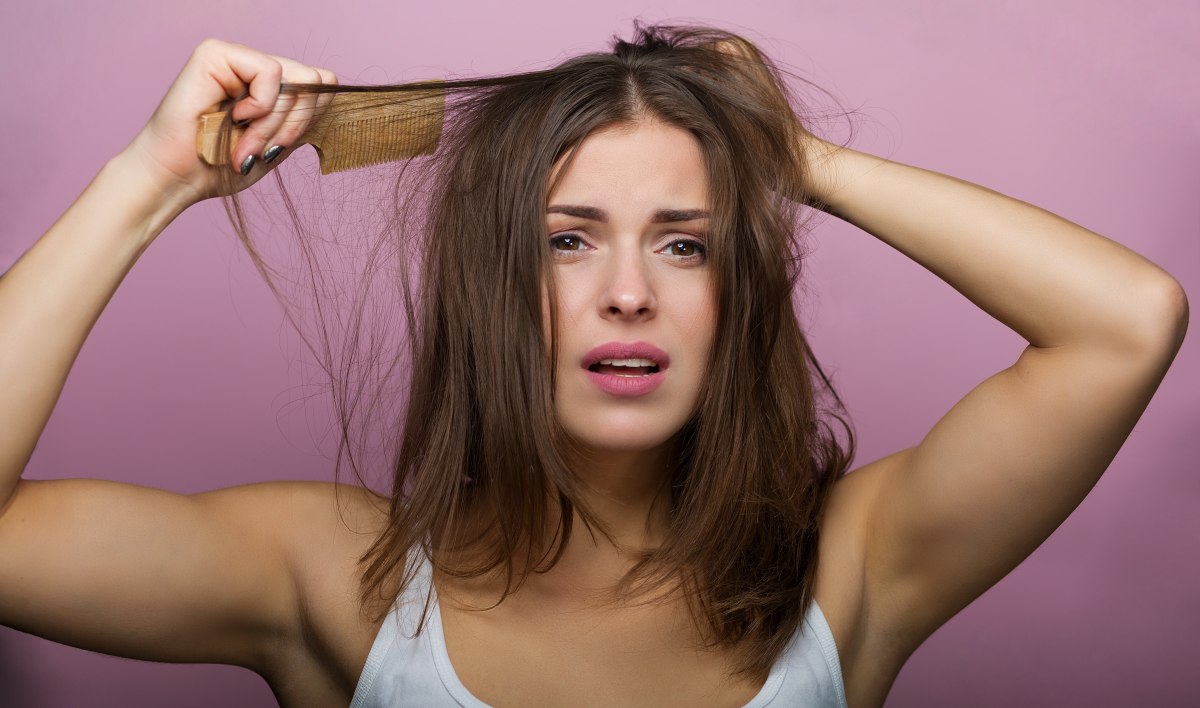 Se débarrasser des cheveux emmêlés  Conseils pour démêler et éviter les  emmêlements