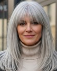 Style long pour cheveux gris