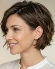 Coiffure courte avec des dégradés