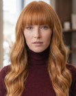 Coiffure rousse tr&egrave;s longue