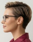 Cheveux courts faciles à coiffer
