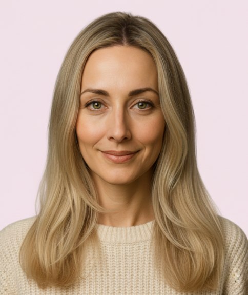 Cheveux longs lisses avec dégradé invisible